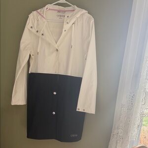 Laurier Two-Tone Hooded Raincoat - White & Black